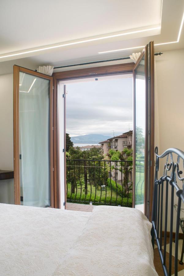 Relais Sweet Days Bed & Breakfast Peschiera del Garda Exterior photo